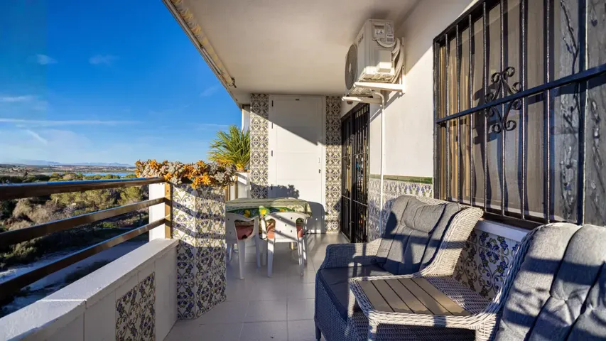 Best_Plants_for_Mumbais_Coastal_Balconies